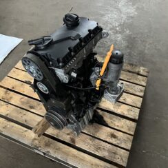 Dzinējs priekš VW PASSAT 2004 UNIVERSAL GREY