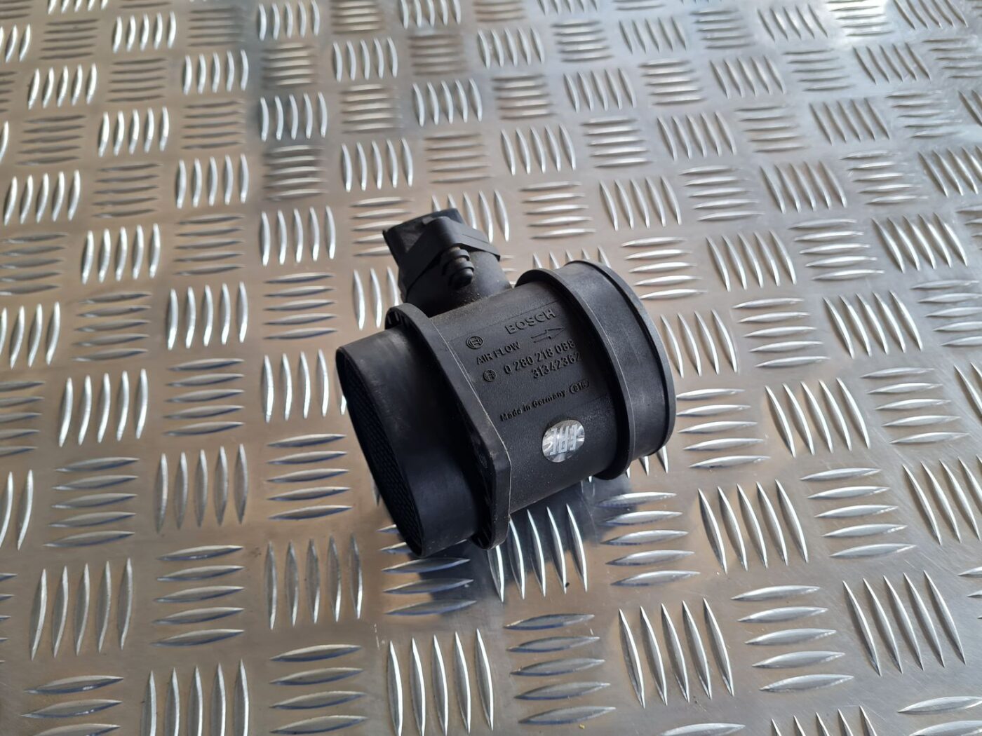 Gaisa plūsmas mērītājs priekš VOLVO S60 2008 2 Gaisa plūsmas mērītājs priekš VOLVO S60 2008