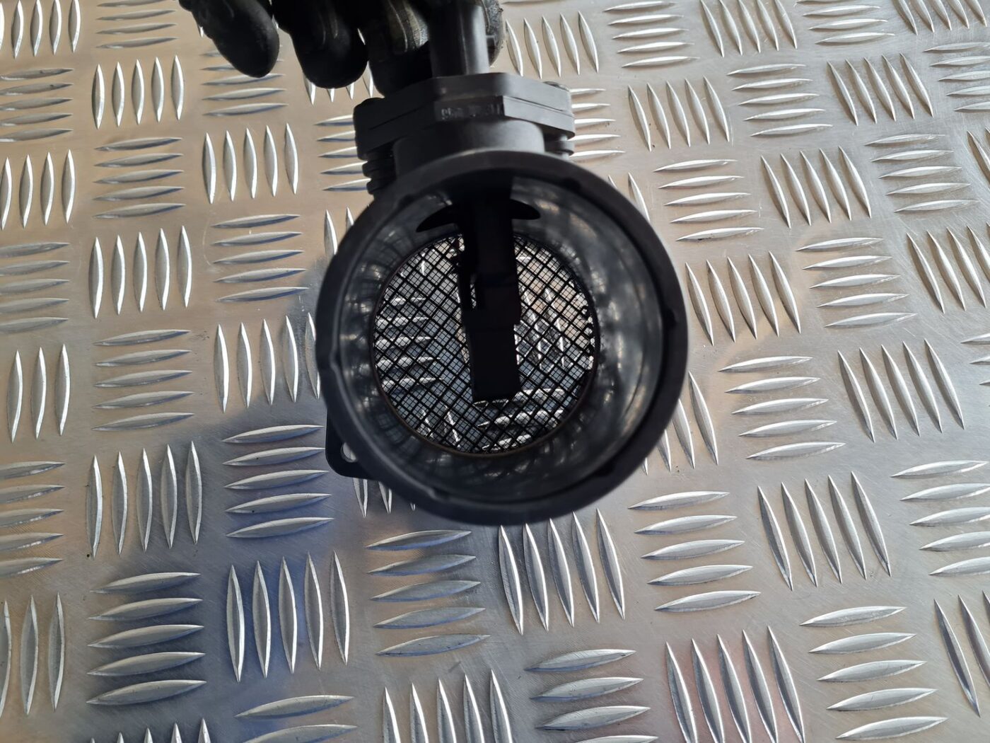 Gaisa plūsmas mērītājs priekš VOLVO S60 2008 3 Gaisa plūsmas mērītājs priekš VOLVO S60 2008