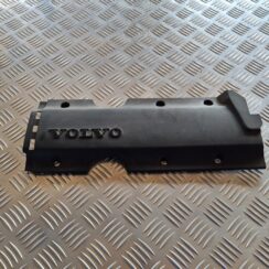 Dzinēja dekoratīva vāka daļa priekš VOLVO S60 2008