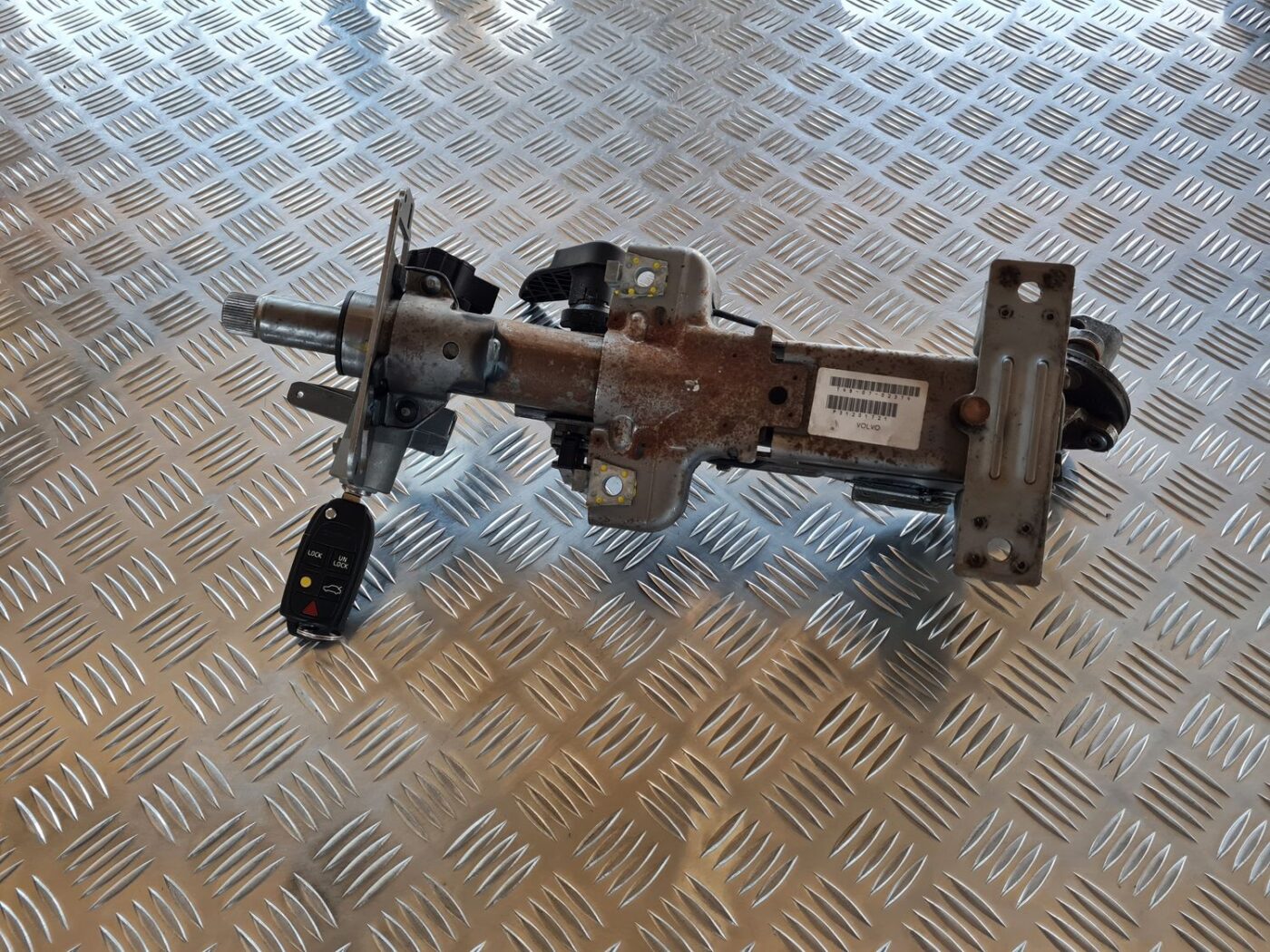 Stūres statne priekš VOLVO S60 2008 6 Stūres statne priekš VOLVO S60 2008