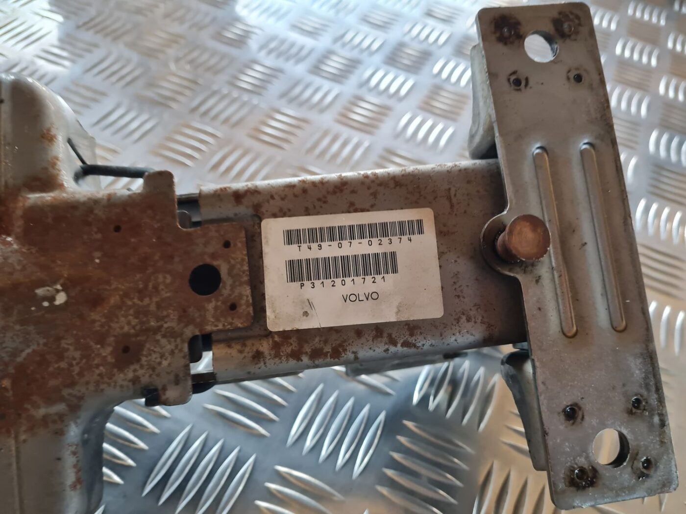 Stūres statne priekš VOLVO S60 2008 5 Stūres statne priekš VOLVO S60 2008