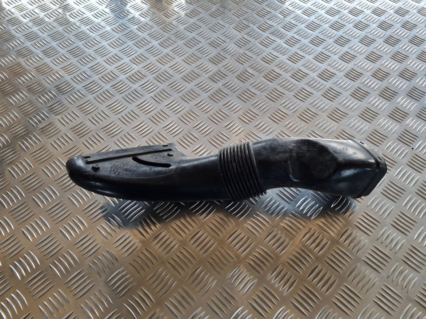 Gaisa filtra korpusa caurule priekš VOLVO S60 2008