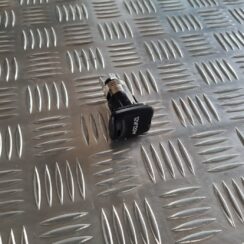 Strāvas kontaktligzda priekš SUBARU LEGACY 2010