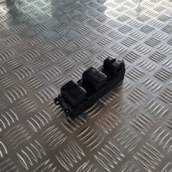 Šofera durvju slēdža pogas priekš SUBARU LEGACY 2010