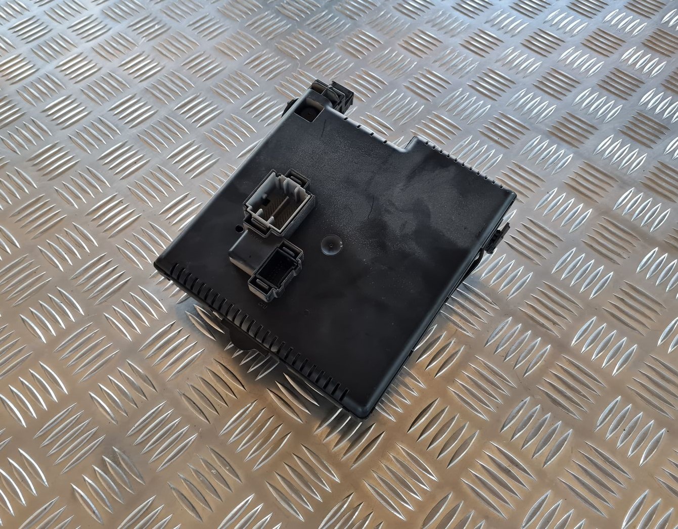 Drošinātāju bloks priekš VOLVO V70 2006