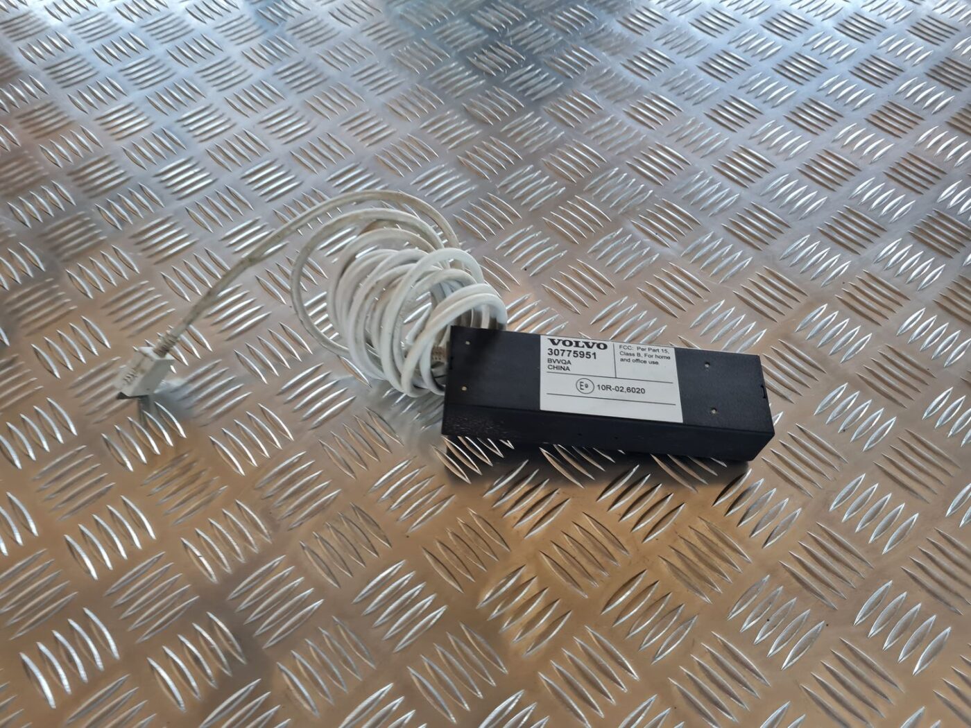 Ipod adapteris priekš VOLVO V70 2006 1 Ipod adapteris priekš VOLVO V70 2006