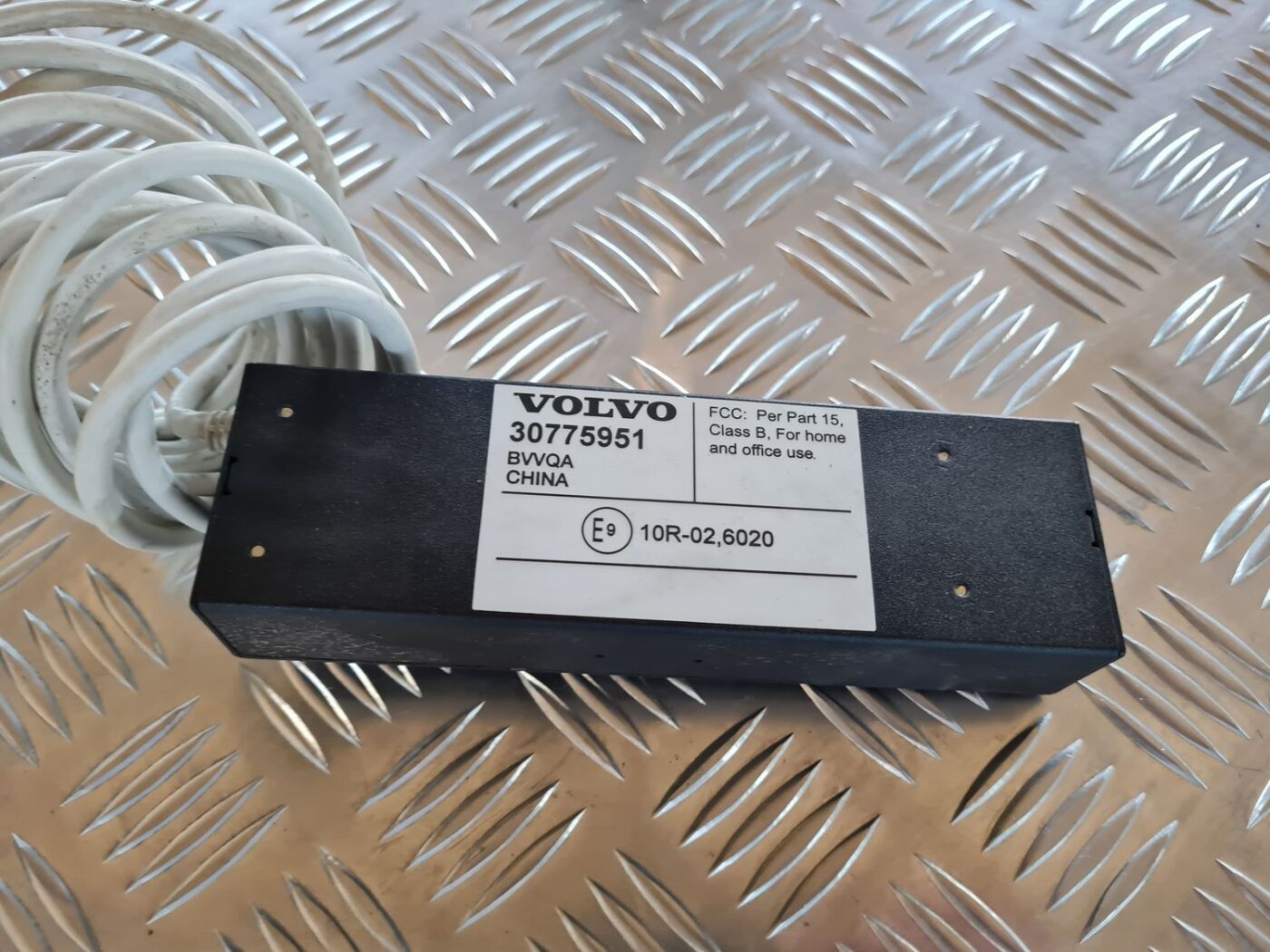 Ipod adapteris priekš VOLVO V70 2006 2 Ipod adapteris priekš VOLVO V70 2006