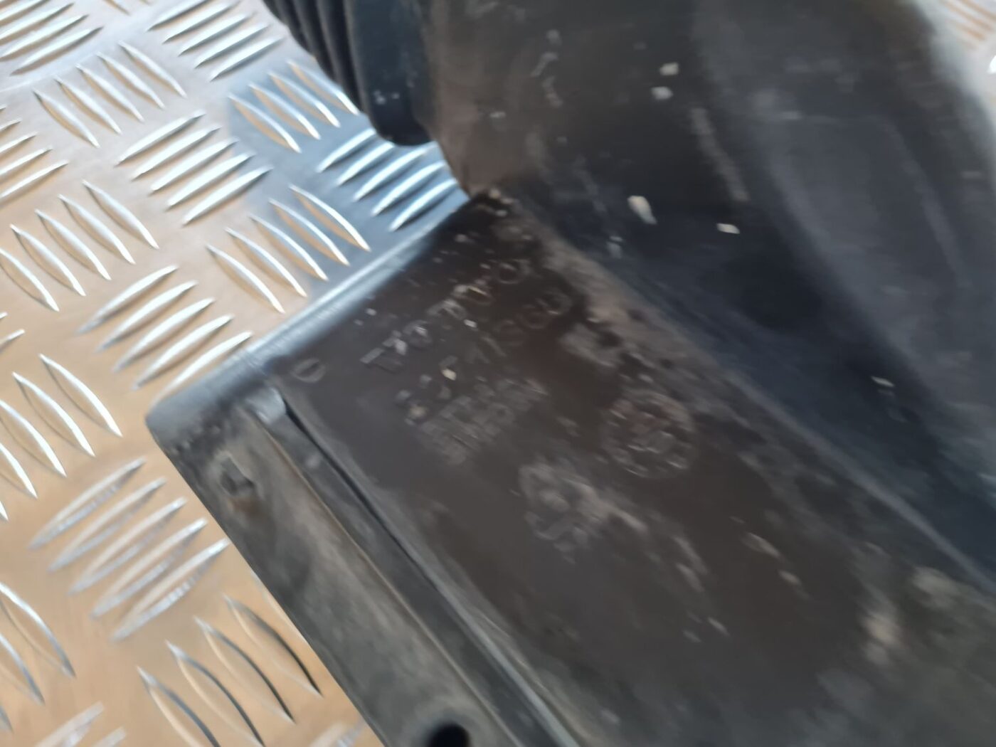 Gaisa filtra korpusa caurule priekš VOLVO V70 2006