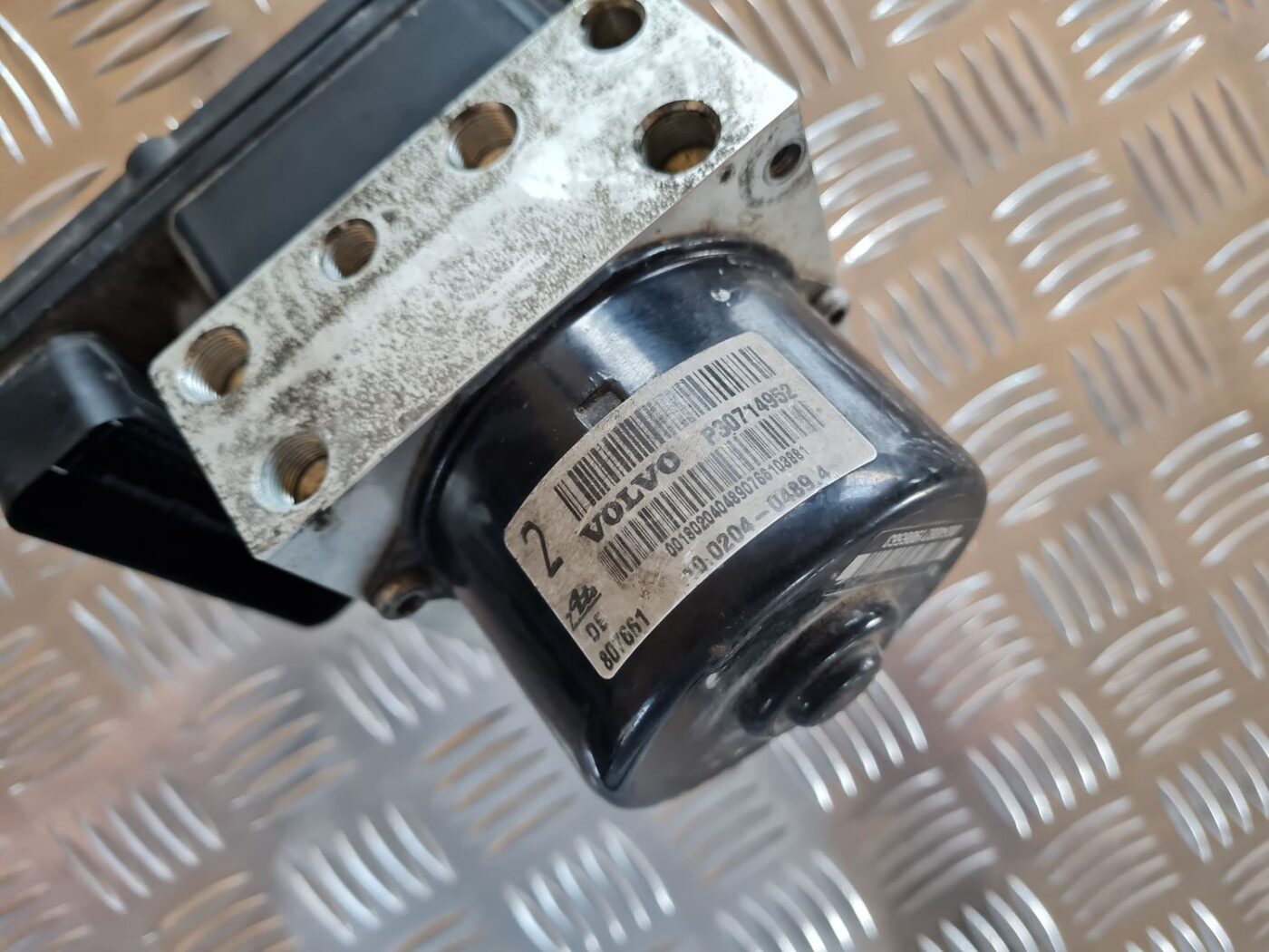 ABS bloks priekš VOLVO V70 2006