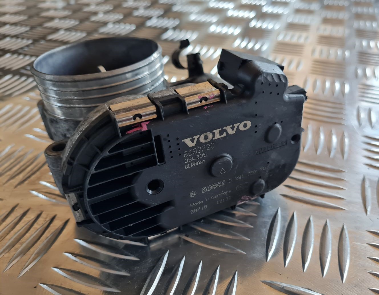 Droseļvārsts priekš VOLVO V70 2006