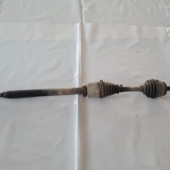 Pusass priekšēja labā priekš VOLVO V70 2006