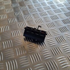 Bagažnieka vāka rokturis priekš NISSAN X-TRAIL 2002