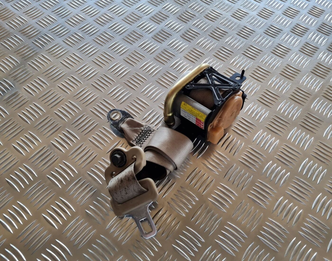 Priekšējā labā drošības josta priekš NISSAN X-TRAIL 2002 5 Priekšējā labā drošības josta priekš NISSAN X-TRAIL 2002