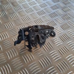 Pārsega slēdzene priekš NISSAN X-TRAIL 2002