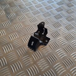 Pārsega atveršanas rokturis salonā priekš NISSAN X-TRAIL 2002