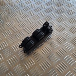 Šofera durvju slēdža pogas priekš NISSAN X-TRAIL 2002