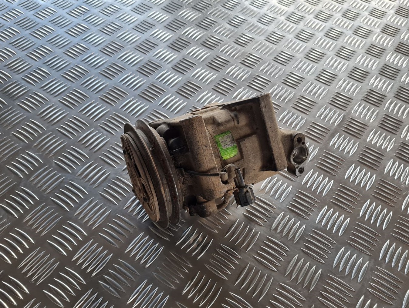 Gaisa kondicioniera kompresors priekš NISSAN X-TRAIL 2002