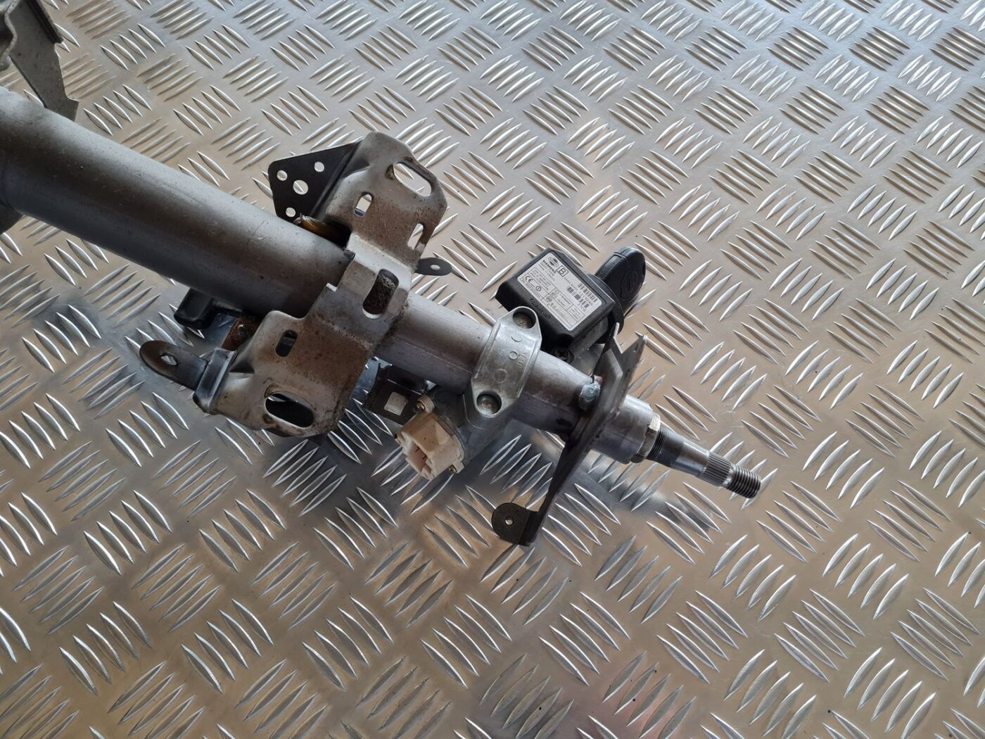 Stūres statne priekš NISSAN X-TRAIL 2002 4 Stūres statne priekš NISSAN X-TRAIL 2002