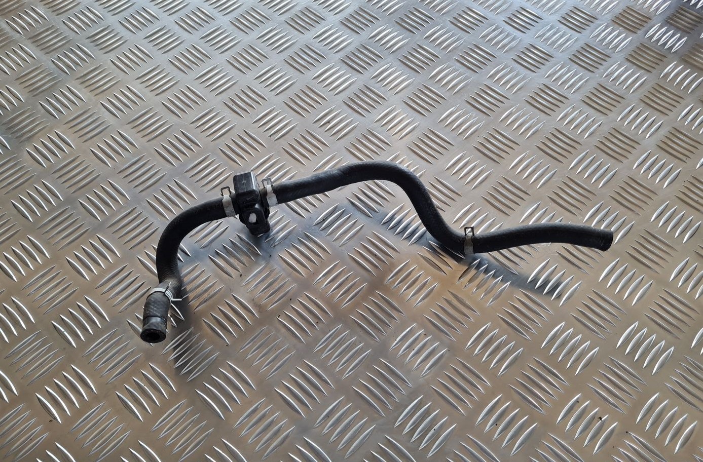 Vakuuma bremžu pastiprinātāja caurule priekš NISSAN X-TRAIL 2002 3 Vakuuma bremžu pastiprinātāja caurule priekš NISSAN X-TRAIL 2002