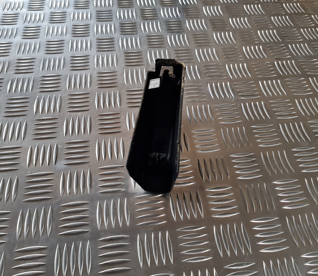 Jumta reliņu uzlika priekš NISSAN X-TRAIL 2002 2 Jumta reliņu uzlika priekš NISSAN X-TRAIL 2002