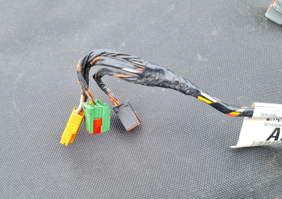 Citi auto elektroinstalācijas vadi priekš FORD C-MAX 2011 2 Citi auto elektroinstalācijas vadi priekš FORD C-MAX 2011