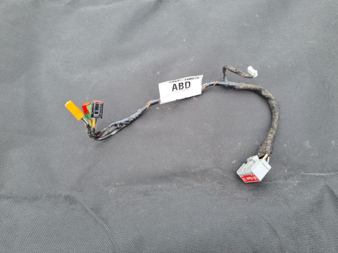 Citi auto elektroinstalācijas vadi priekš FORD C-MAX 2011 3 Citi auto elektroinstalācijas vadi priekš FORD C-MAX 2011