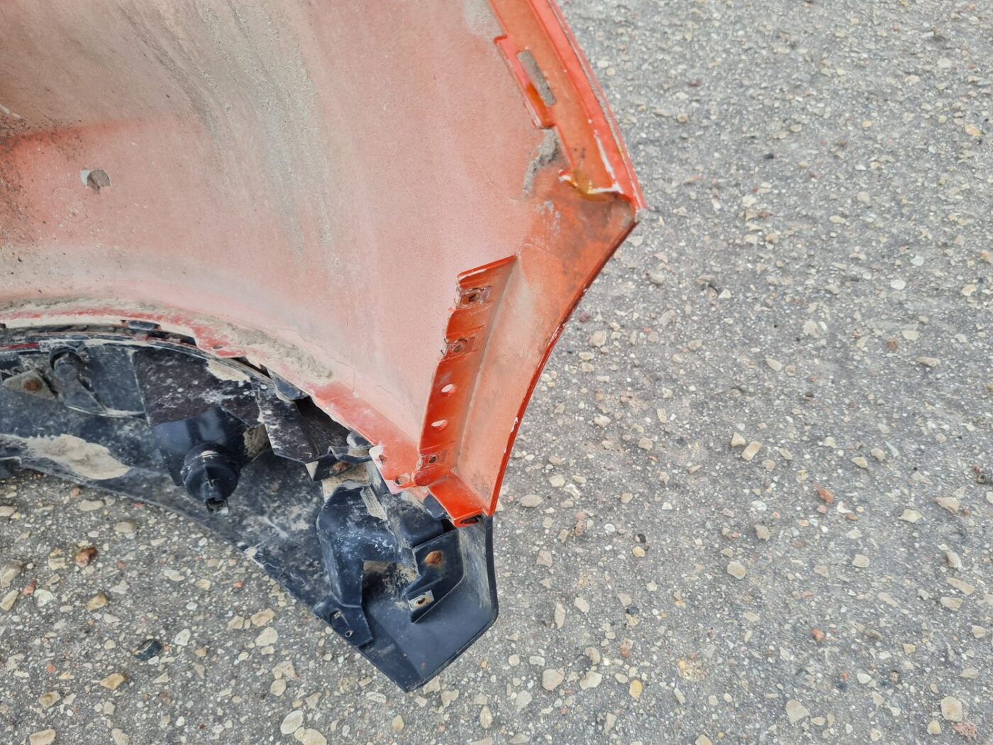 Aizmugures buferis priekš FORD C-MAX 2011 3 Aizmugures buferis priekš FORD C-MAX 2011