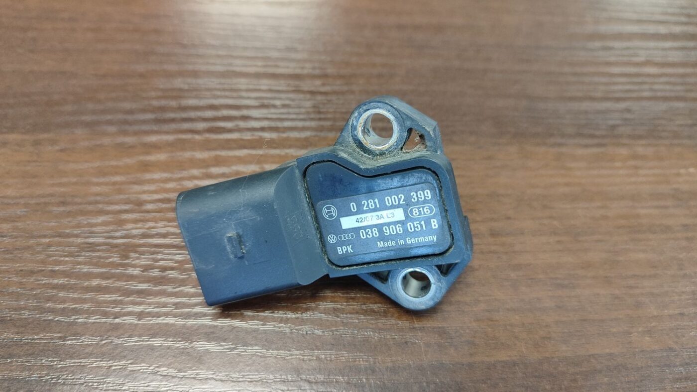 Ieplūdes kolektora spiediena devējs priekš VW TOURAN 2005