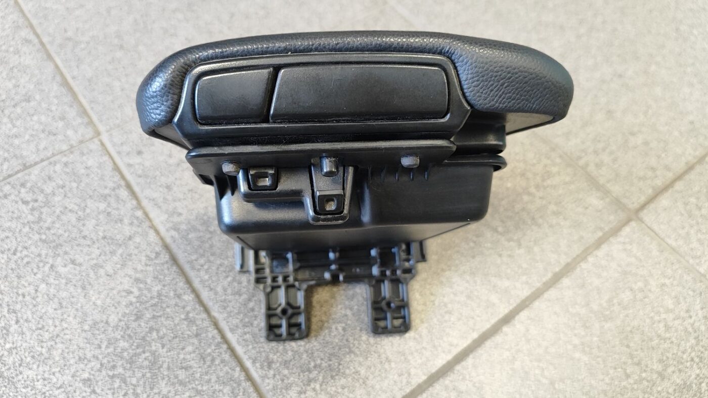 Roku balsts priekš VOLVO C70 2008 5 Roku balsts priekš VOLVO C70 2008