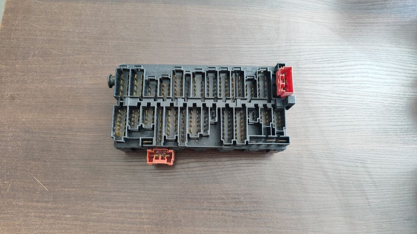 Drošinātāju bloks priekš FORD GALAXY 2005 1 Drošinātāju bloks priekš FORD GALAXY 2005