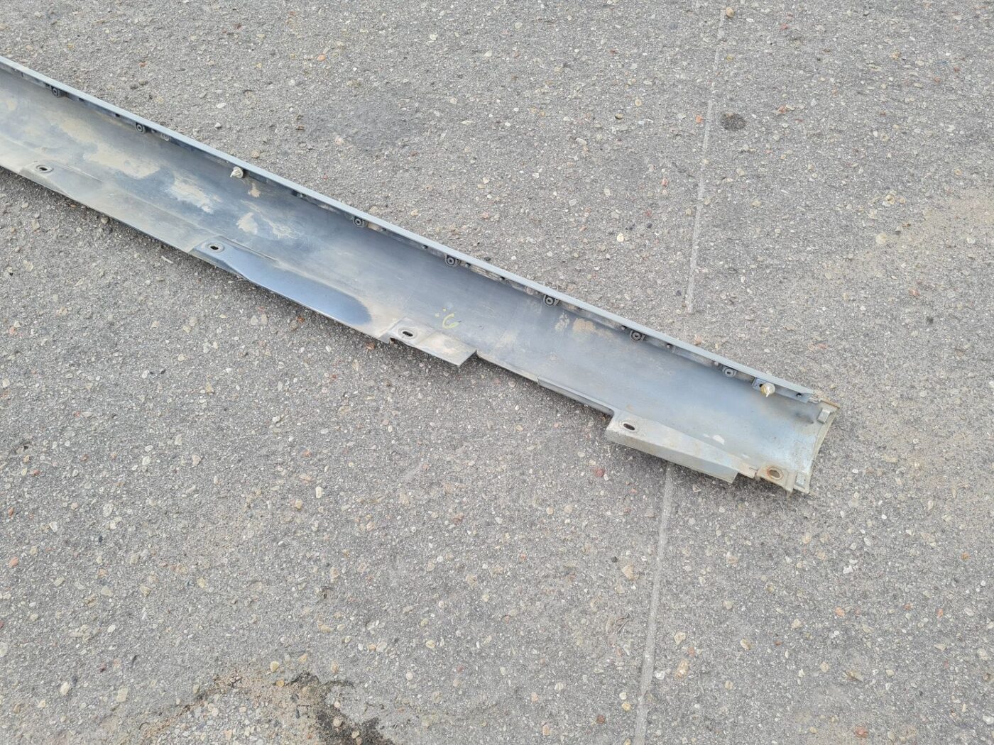 Ārēja sliekšņa laba uzlika priekš TOYOTA COROLLA VERSO 2005