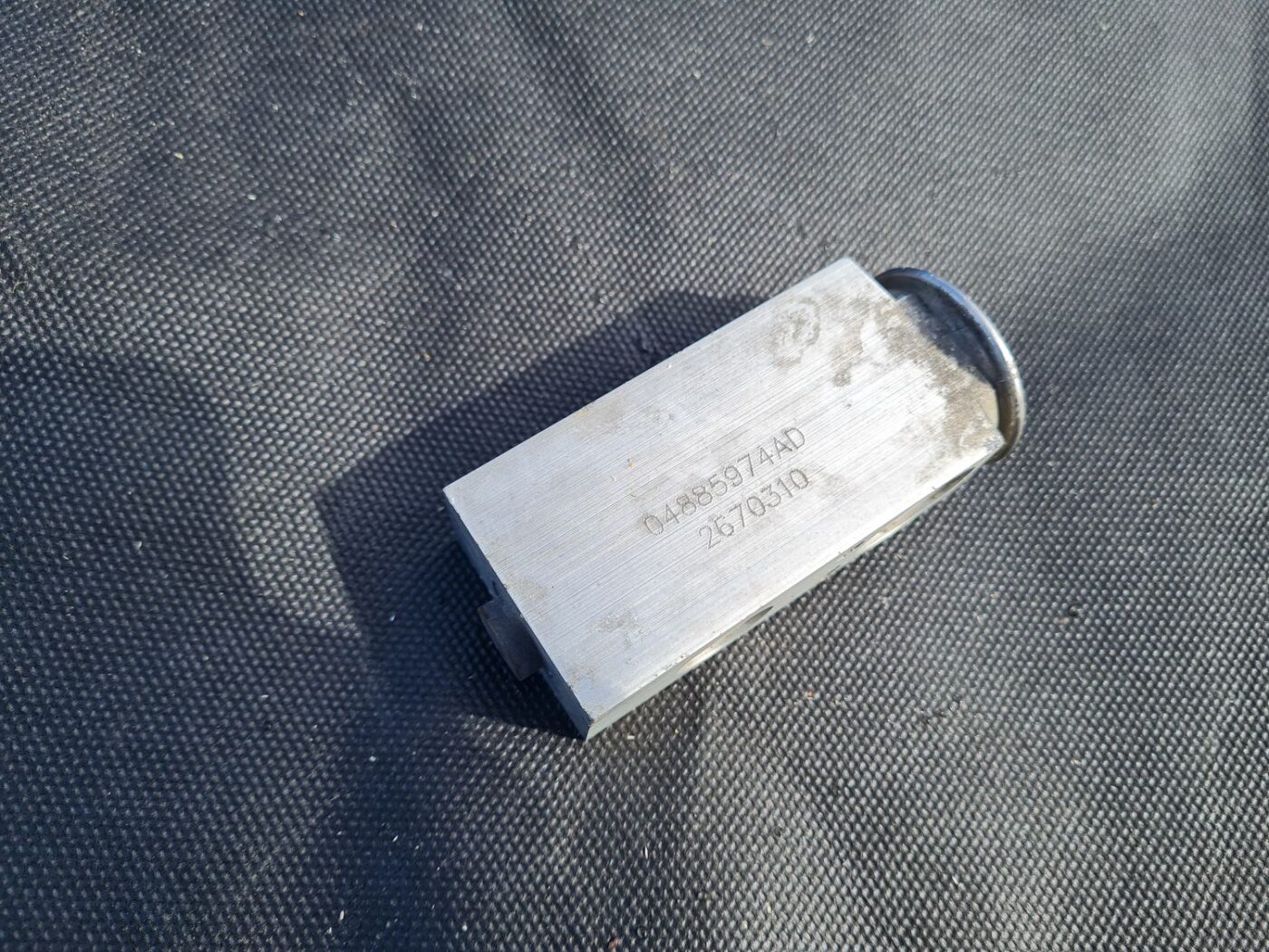 Gaisa kondicioniera izplešanās vārsts priekš JEEP GRAND CHEROKEE 2004 2 Gaisa kondicioniera izplešanās vārsts priekš JEEP GRAND CHEROKEE 2004