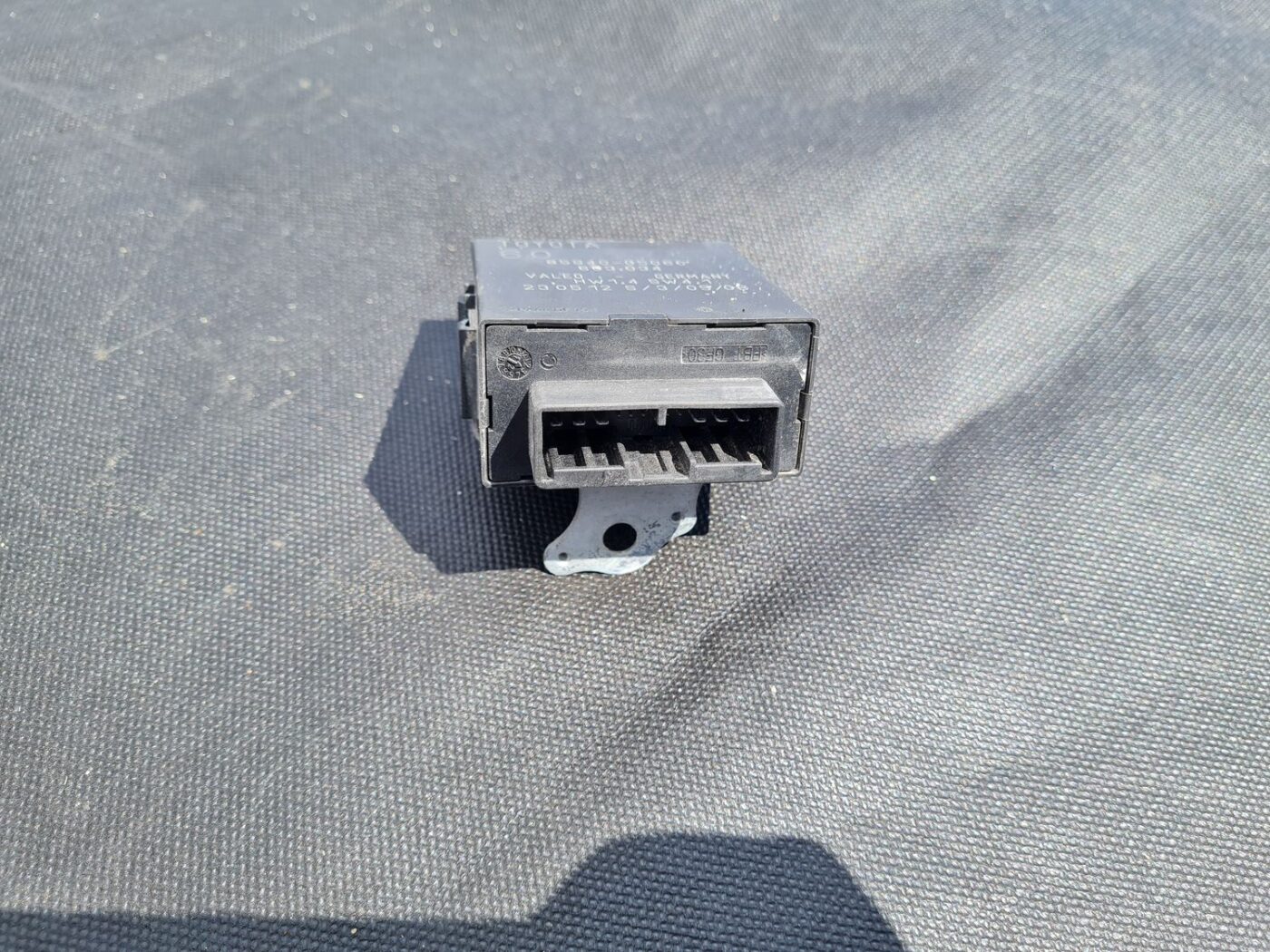 Vējstikla tīrīšanas mehānisma releja priekš TOYOTA AVENSIS 2012