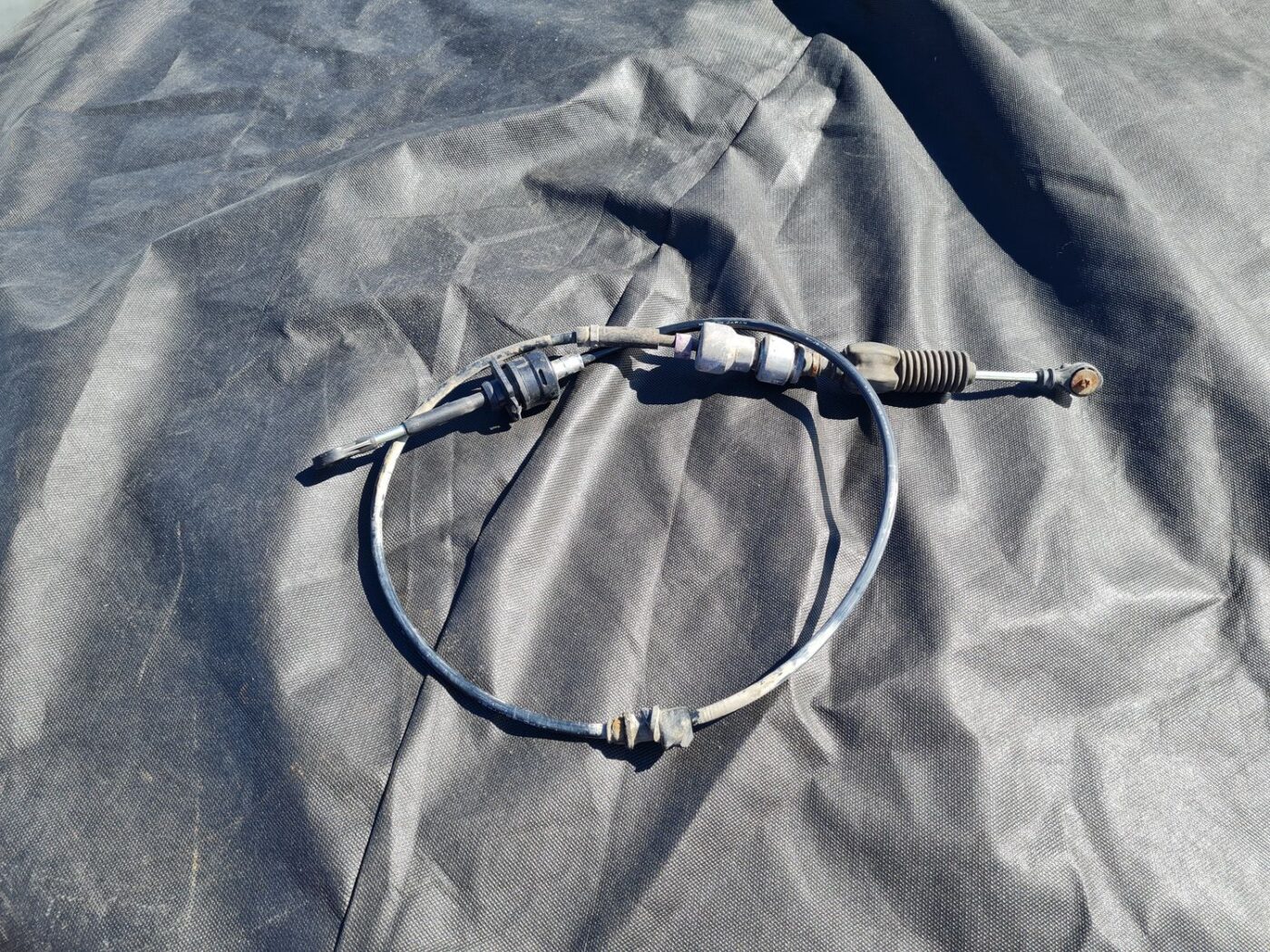 Pārnesumu pārslēgšanas mehānisma troses priekš NISSAN X-TRAIL 2008 1 Pārnesumu pārslēgšanas mehānisma troses priekš NISSAN X-TRAIL 2008