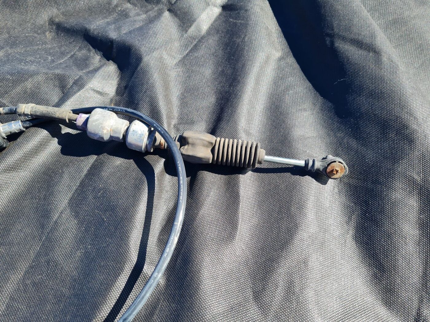 Pārnesumu pārslēgšanas mehānisma troses priekš NISSAN X-TRAIL 2008 4 Pārnesumu pārslēgšanas mehānisma troses priekš NISSAN X-TRAIL 2008