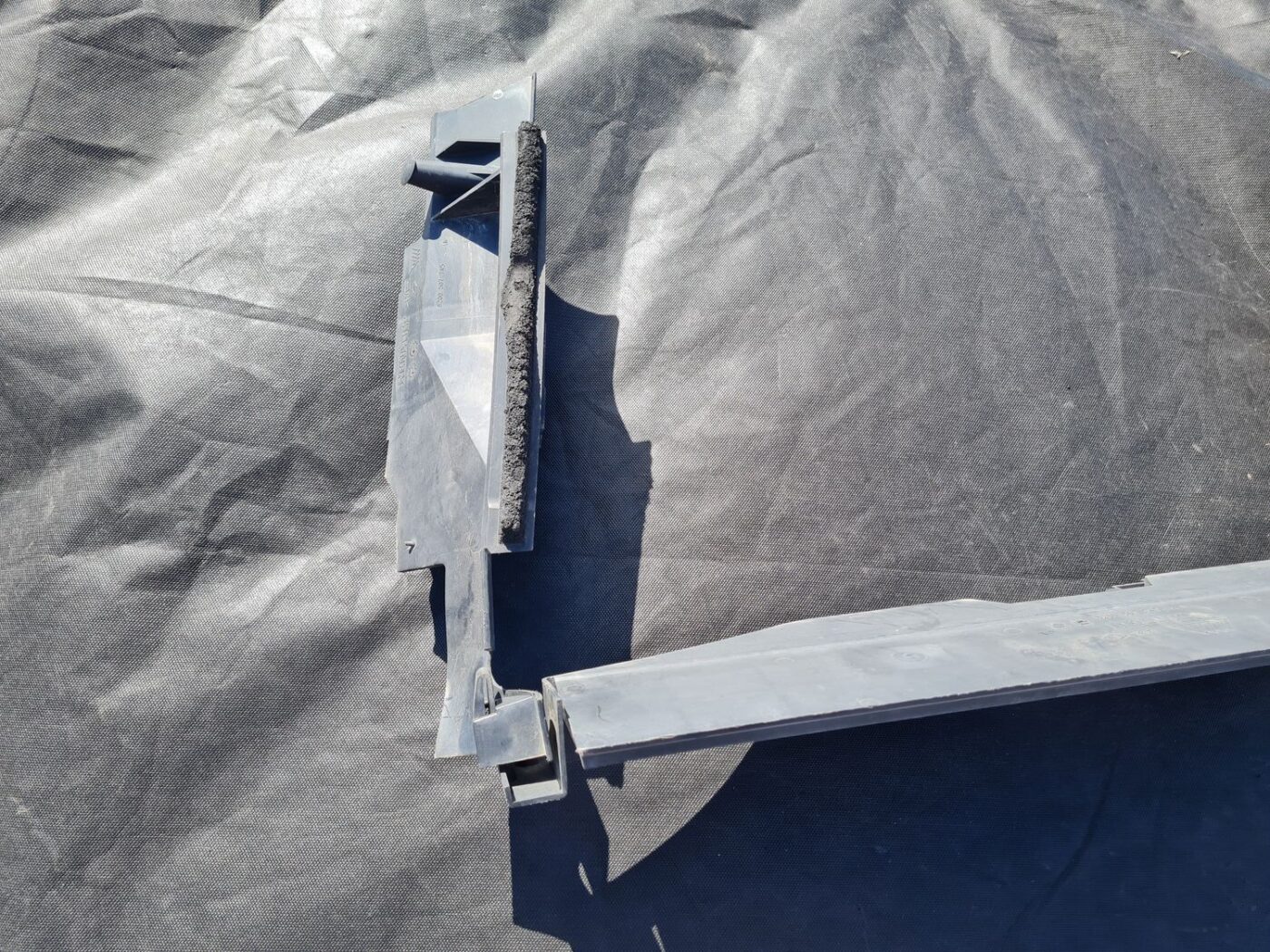 Ieplūdes gaisa deflektors/Difuzors priekš RENAULT ESPACE IV 2006