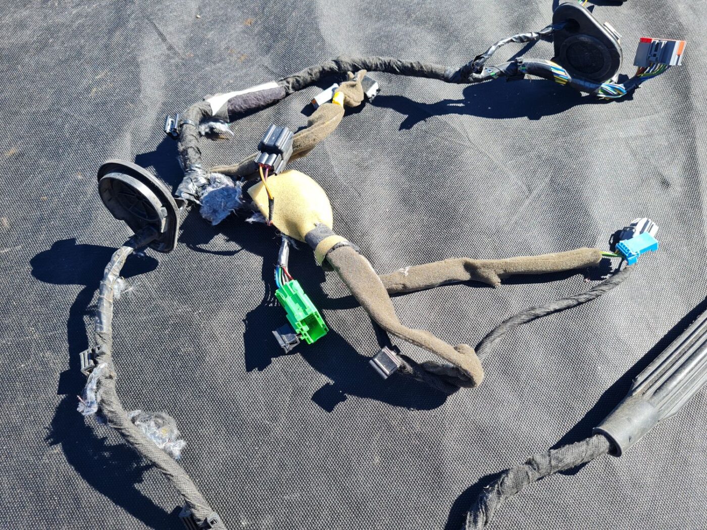 Durvju vadi priekš VOLVO V60 2012