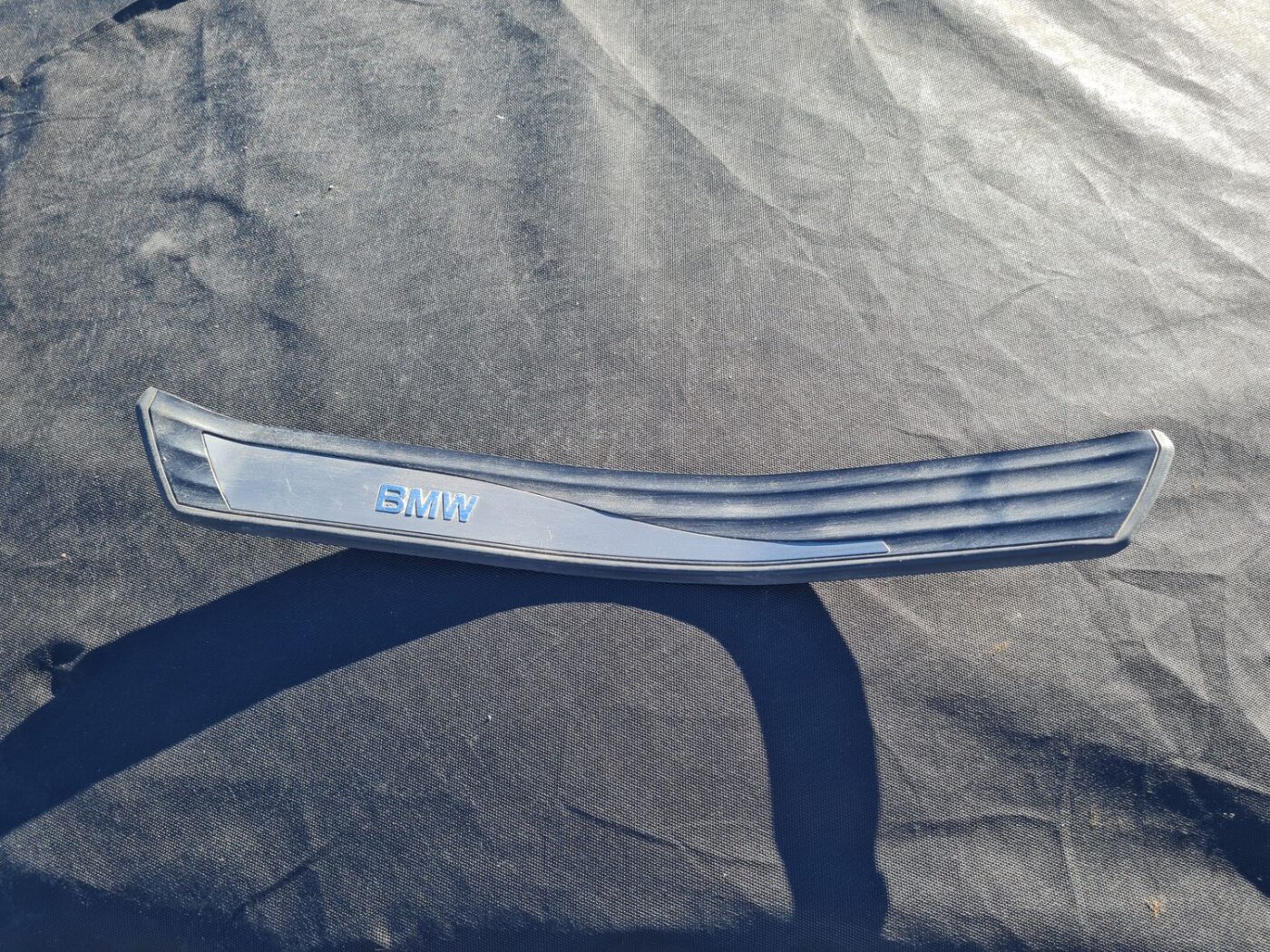 Sliekšņa aizmugurēja kreisa uzlika (salonā) priekš BMW 525 E60 2006 BLACK