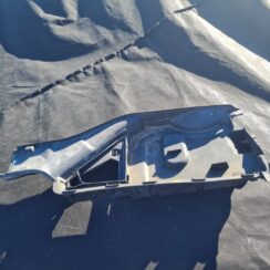 Salona gaisa filtra korpusa vāks priekš BMW 525 E60 2006 BLACK