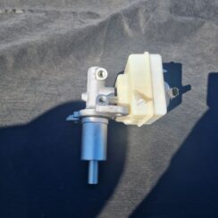 Bremžu pastiprinātāja galvenais cilindrs priekš BMW 525D E61 2007 TOURING BLACK