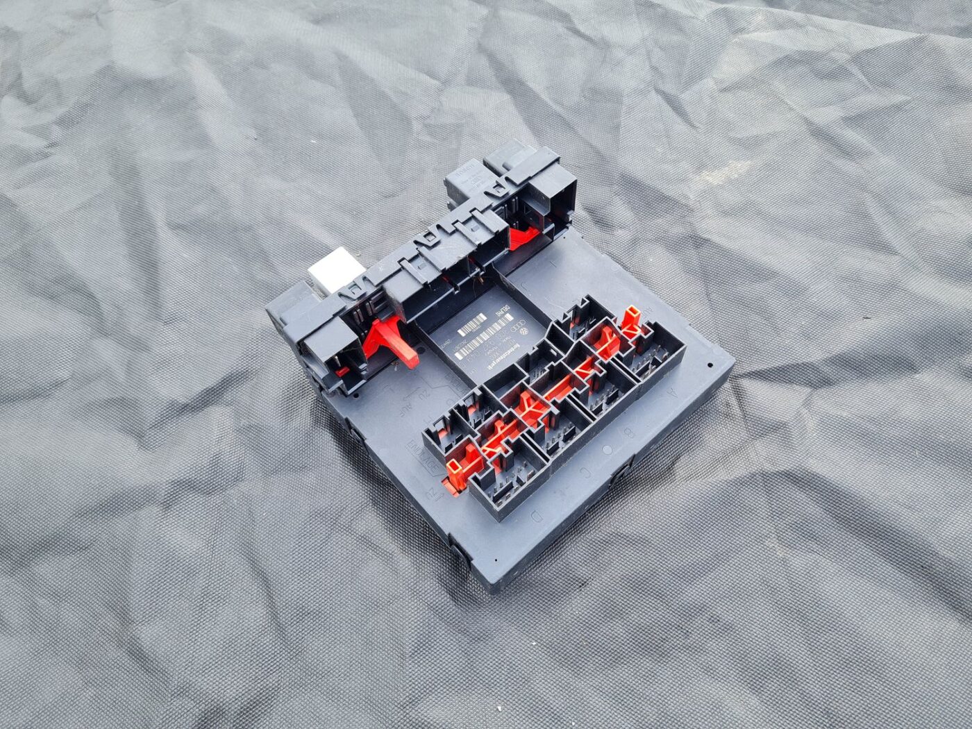 Komforta vadības bloks priekš VW GOLF 5 2006