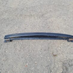 Aizmugurējā bufera pastiprinātājs priekš VW GOLF 5 2006