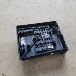 Drošinātāju bloks priekš VW GOLF 5 2006