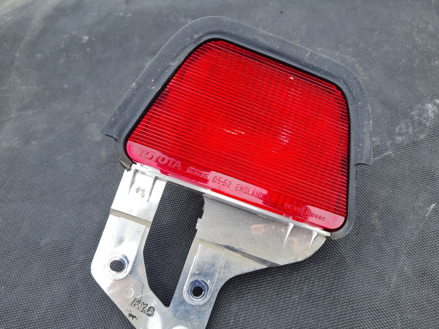 Stop signāls priekš TOYOTA AVENSIS 2008