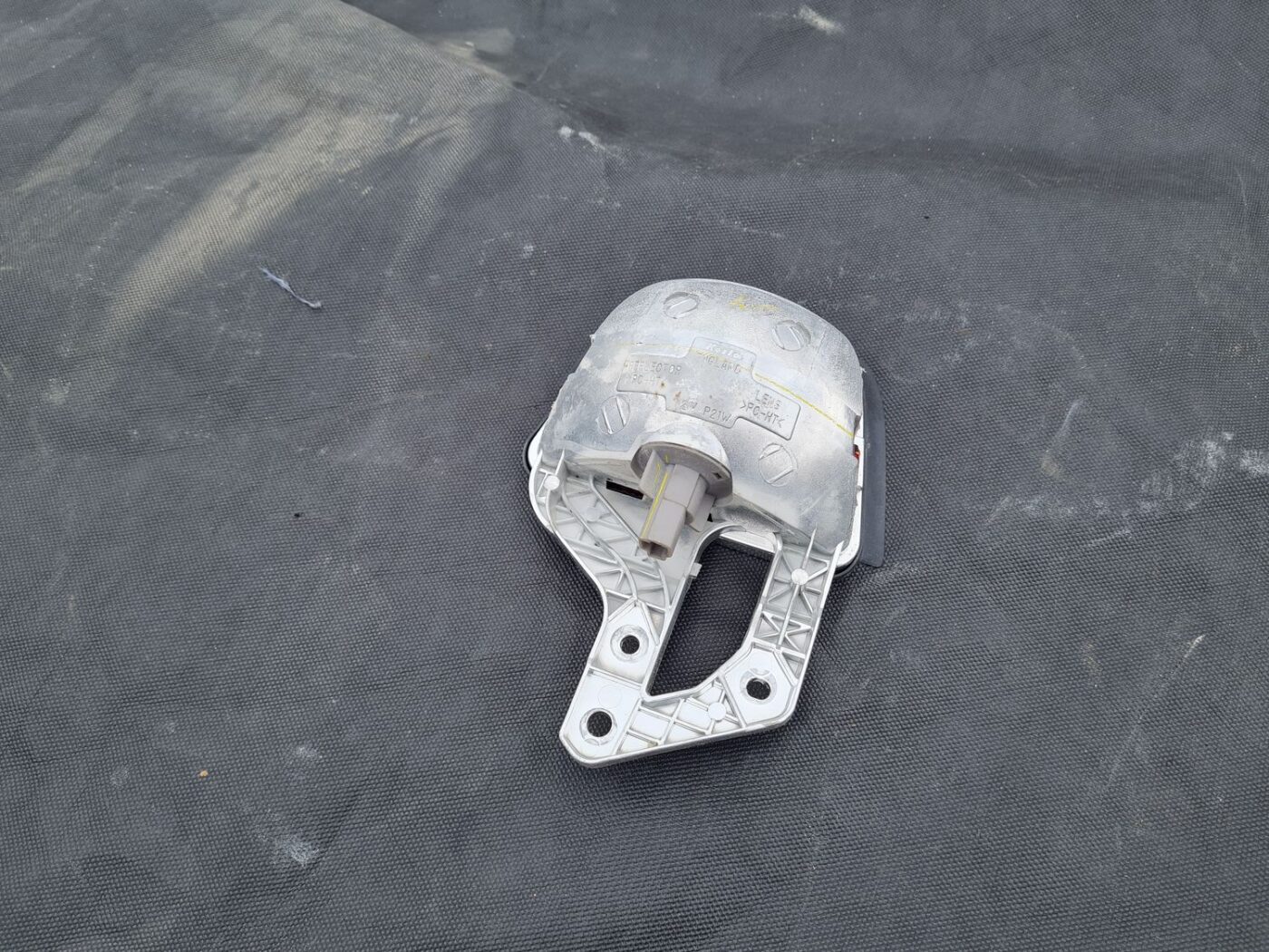 Stop signāls priekš TOYOTA AVENSIS 2008