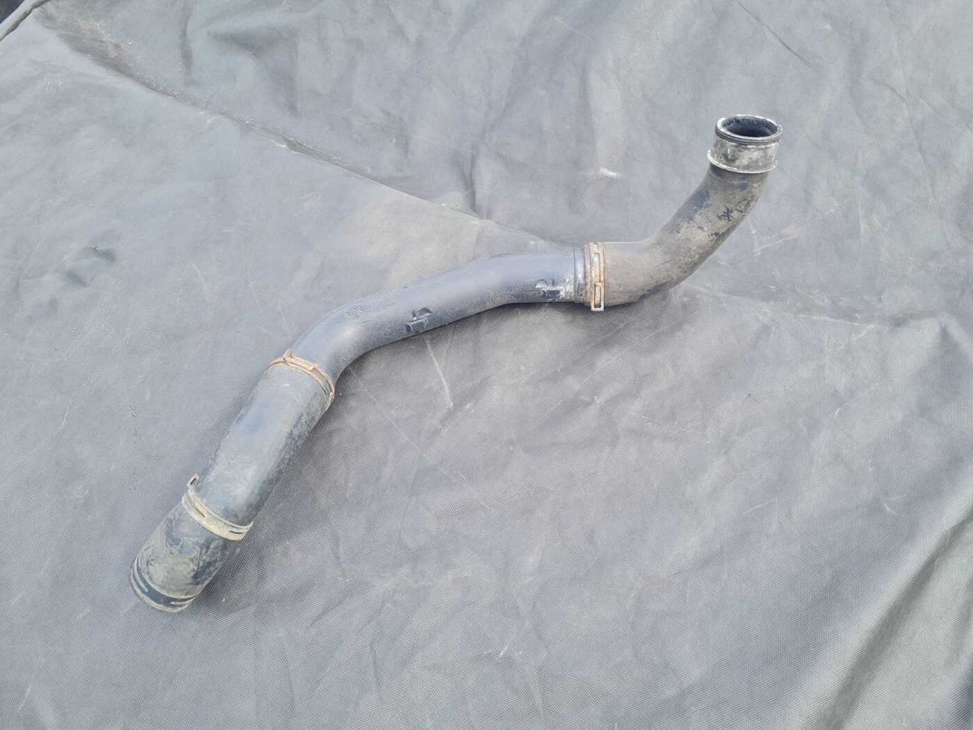 Interkulera caurule priekš VW POLO 2005