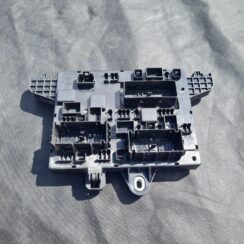 Drošinātāju relejas kaste priekš OPEL ASTRA J 2011