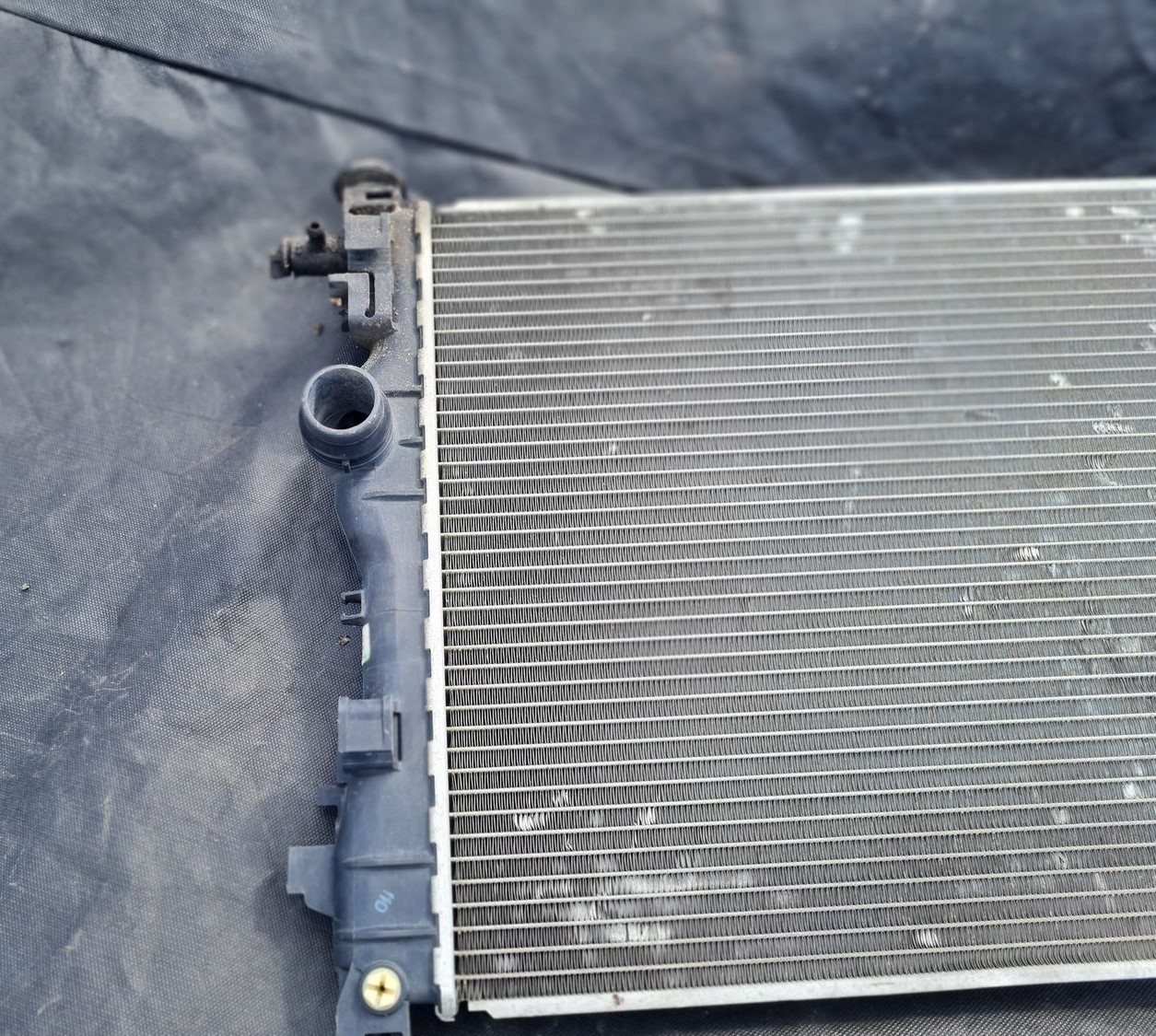 Dzesēšanas radiators priekš OPEL ASTRA J 2011
