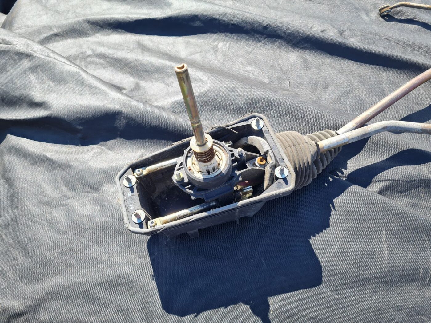 Ātrumu pārslēgšanas slēdzis priekš VW PASSAT 2000 BLUE 2 Ātrumu pārslēgšanas slēdzis priekš VW PASSAT 2000 BLUE